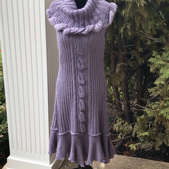 Essentials by Milano Dresses & Skirts - Essential by Milano Sweater Tiered Hemline Dress~M